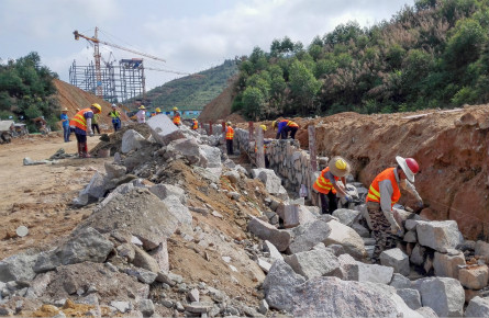 建設生活垃圾焚燒發(fā)電廠