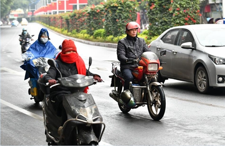 雨夾雪，冷冷冷